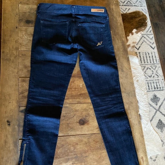 Jeans - Picture 2 of 11